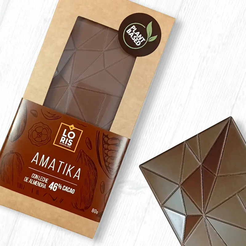 Tableta de chocolate AMATIKA con leche de almendra 46% CACAO