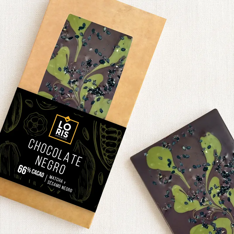 Tableta de chocolate NEGRO 66% CACAO matcha y sésamo negro